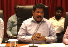 கிளிநொச்சியில் கடற்றொழில் அமைச்சர் பங்கேற்ற நிகழ்வில் ஏற்பட்ட அமைதியின்மையால் காவல்துறை துப்பாக்கி சூடு