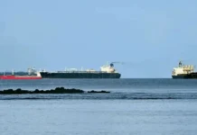 சர்ச்சைக்குரிய ஈரானிய கப்பலில் இருந்த பணியாளர்கள் இலங்கைக்குள் அனுமதி