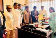 சபாநாயகருக்கு எதிரான நம்பிக்கையில்லாப் பிரேரணை கையளிப்பு!